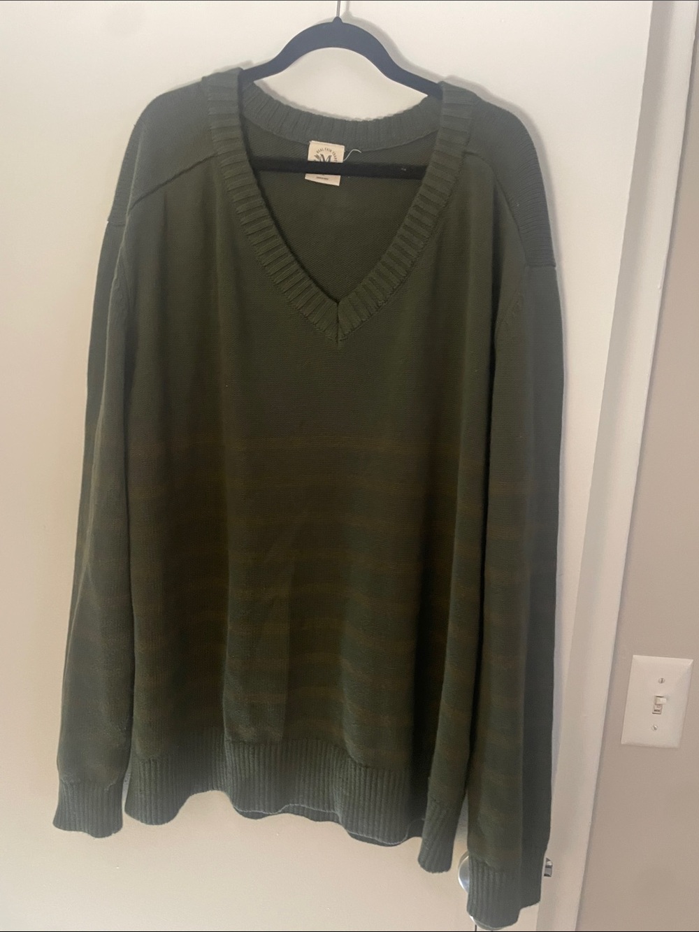 Women’s V-Neck Sweater - Olive Green